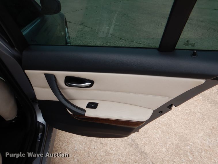 image for item HC9302 2009 BMW 328i