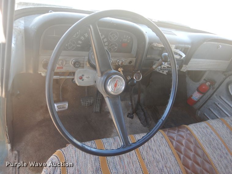 image for item HE9737 1960 Chevrolet Viking 60  grain truck