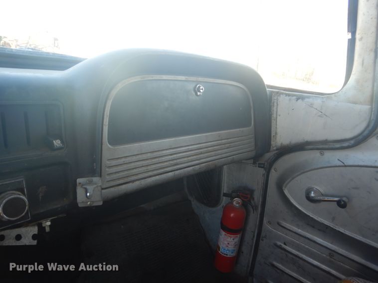 image for item HE9737 1960 Chevrolet Viking 60  grain truck