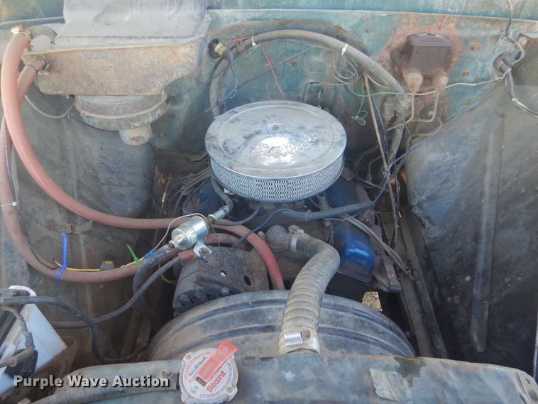 image for item HE9737 1960 Chevrolet Viking 60  grain truck