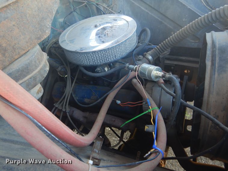 image for item HE9737 1960 Chevrolet Viking 60  grain truck