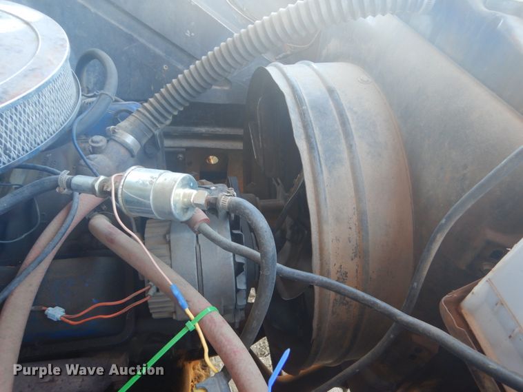 image for item HE9737 1960 Chevrolet Viking 60  grain truck