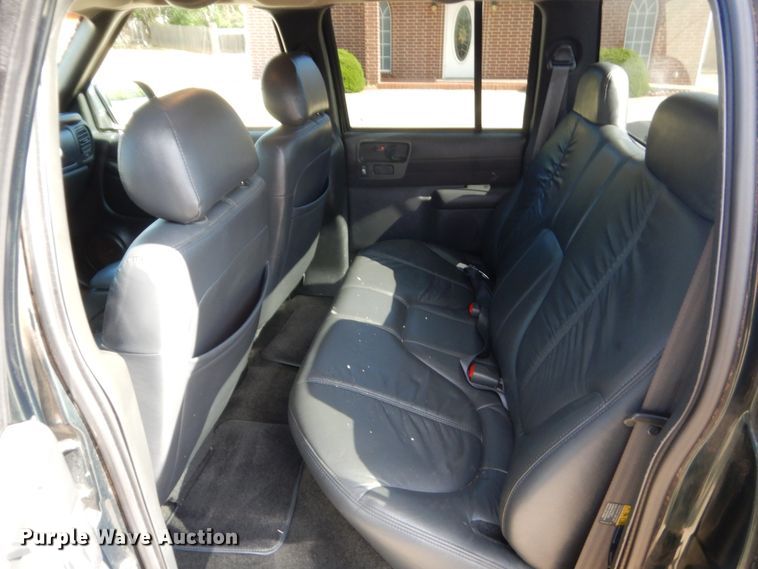 image for item HG9730 2003 Chevrolet S10  Crew Cab pickup truck