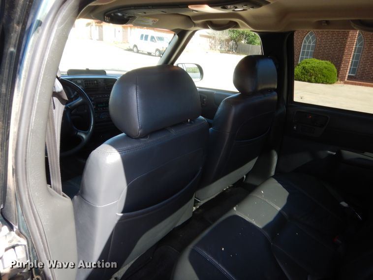 image for item HG9730 2003 Chevrolet S10  Crew Cab pickup truck