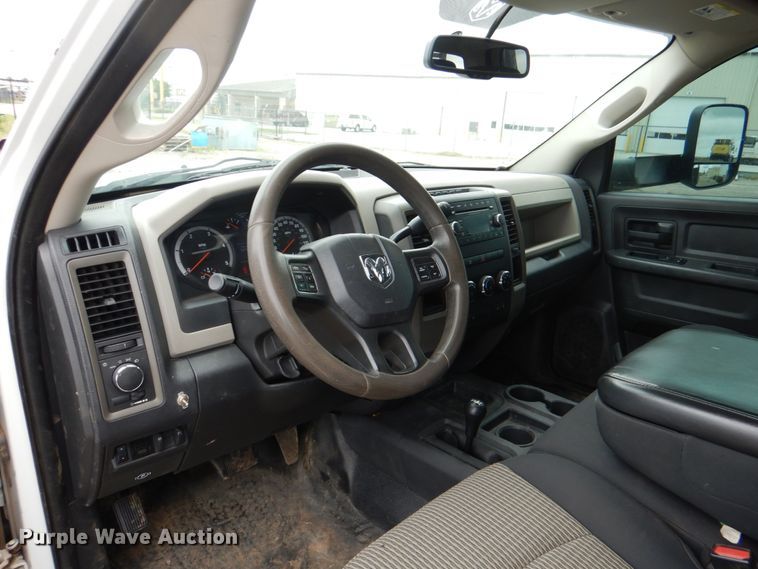 image for item HL9492 2012 Dodge Ram 5500  Crew Cab flatbed truck