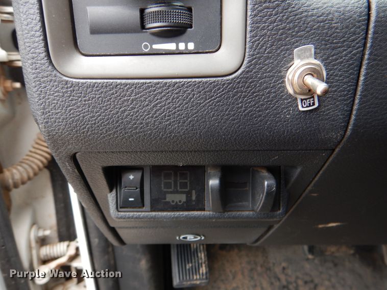 image for item HL9492 2012 Dodge Ram 5500  Crew Cab flatbed truck