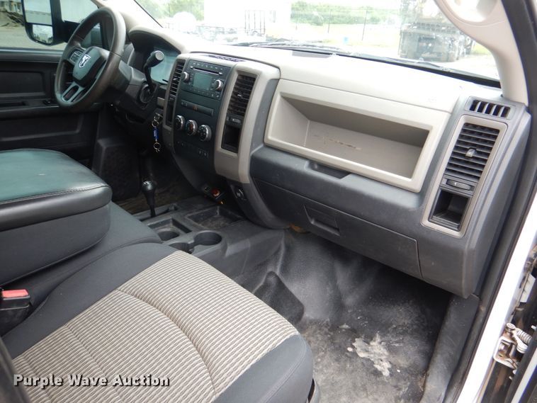 image for item HL9492 2012 Dodge Ram 5500  Crew Cab flatbed truck