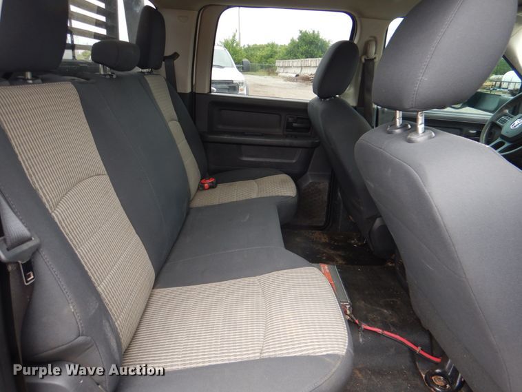 image for item HL9492 2012 Dodge Ram 5500  Crew Cab flatbed truck