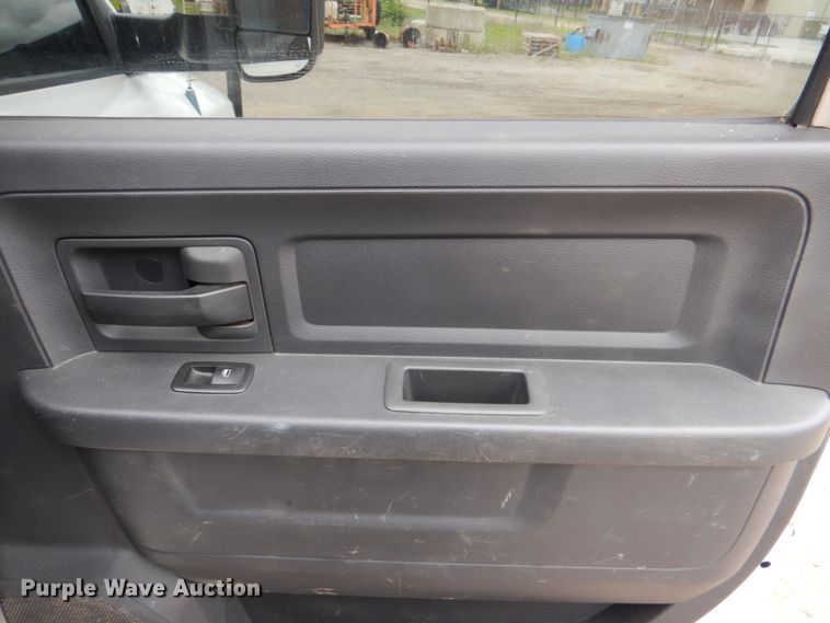 image for item HL9492 2012 Dodge Ram 5500  Crew Cab flatbed truck