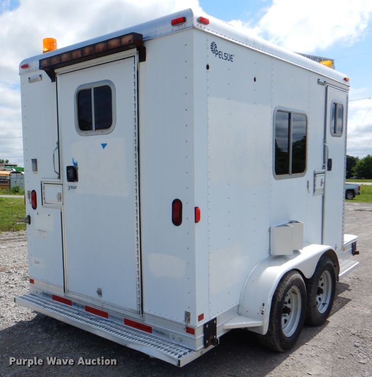 image for item HT9275 1999 Featherlite I627  office trailer