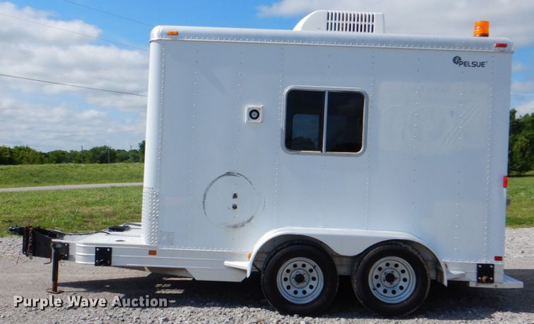 image for item HT9275 1999 Featherlite I627  office trailer