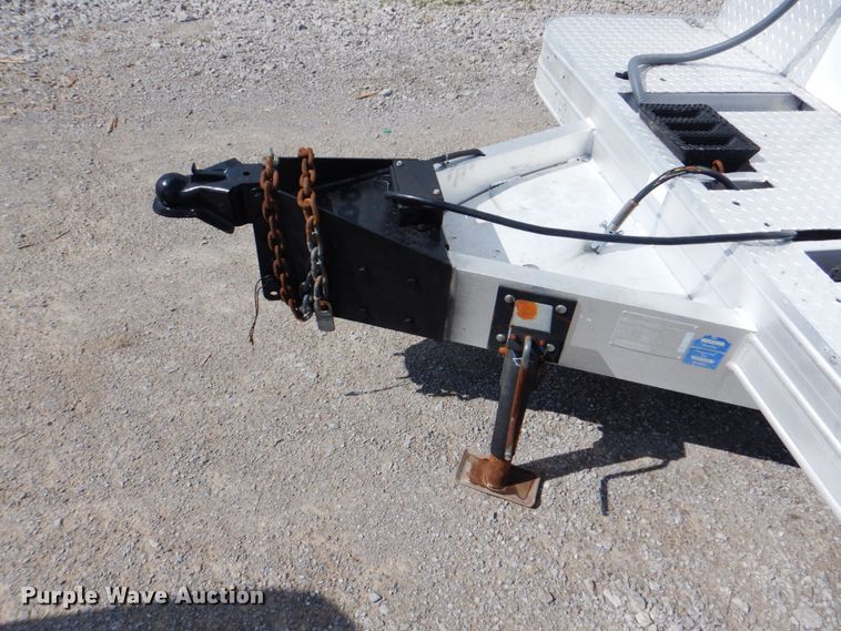 image for item HT9275 1999 Featherlite I627  office trailer