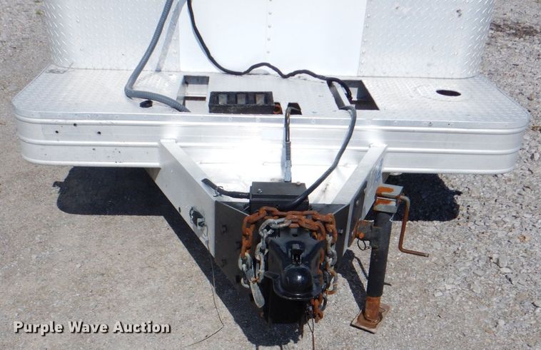 image for item HT9275 1999 Featherlite I627  office trailer