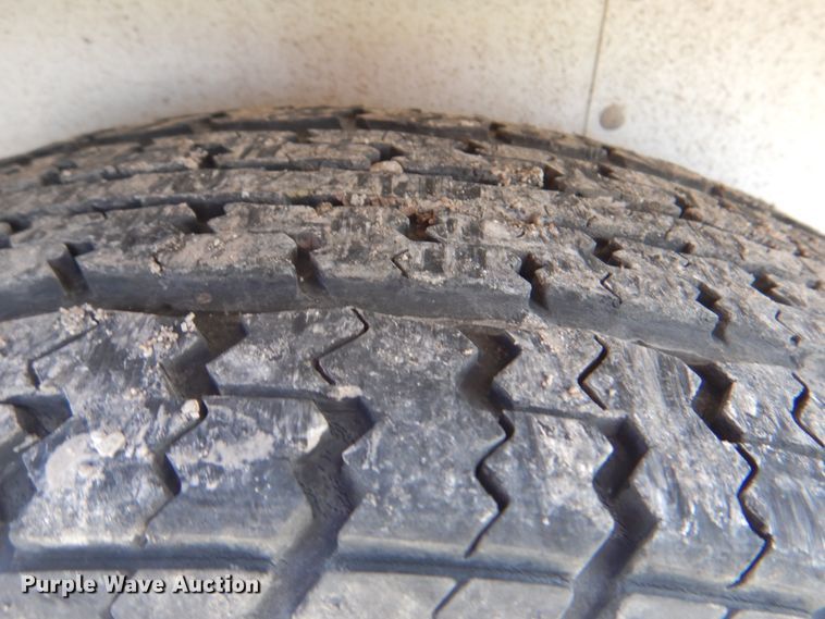 image for item HT9275 1999 Featherlite I627  office trailer