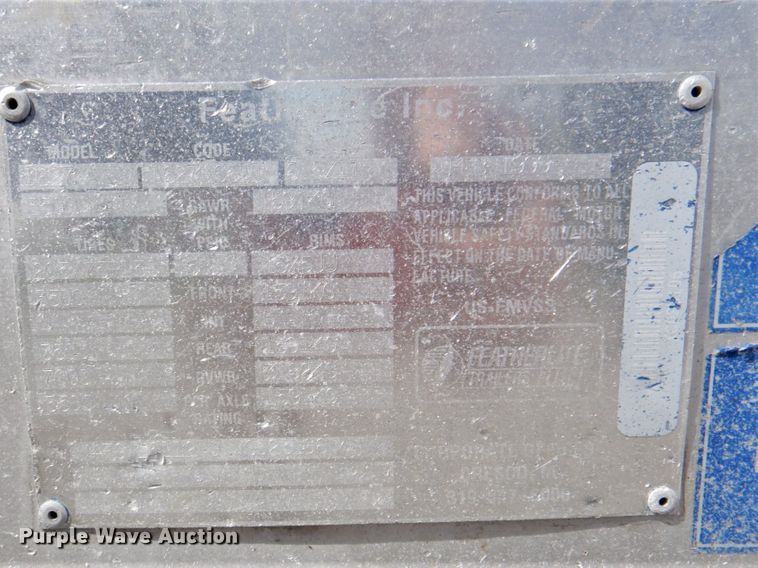 image for item HT9275 1999 Featherlite I627  office trailer