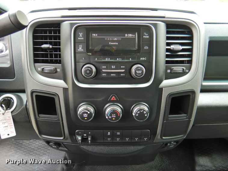 image for item HU9672 2018 Dodge Ram 5500  truck cab and chassis