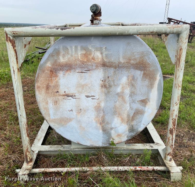 image for item IC9284 Oil tank