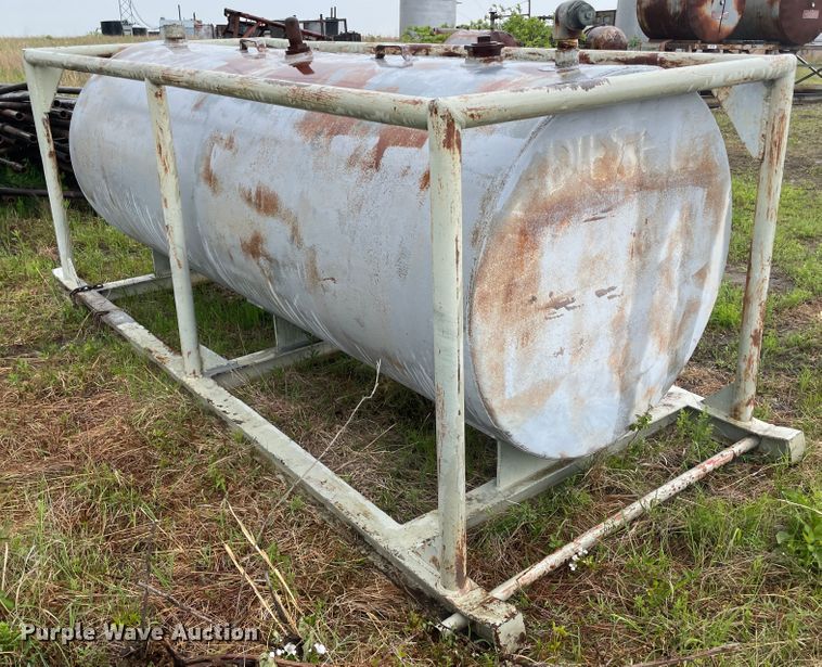 image for item IC9284 Oil tank