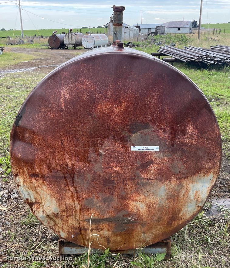 image for item IC9287 Oil tank