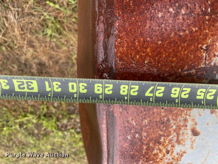 image for item IC9287 Oil tank