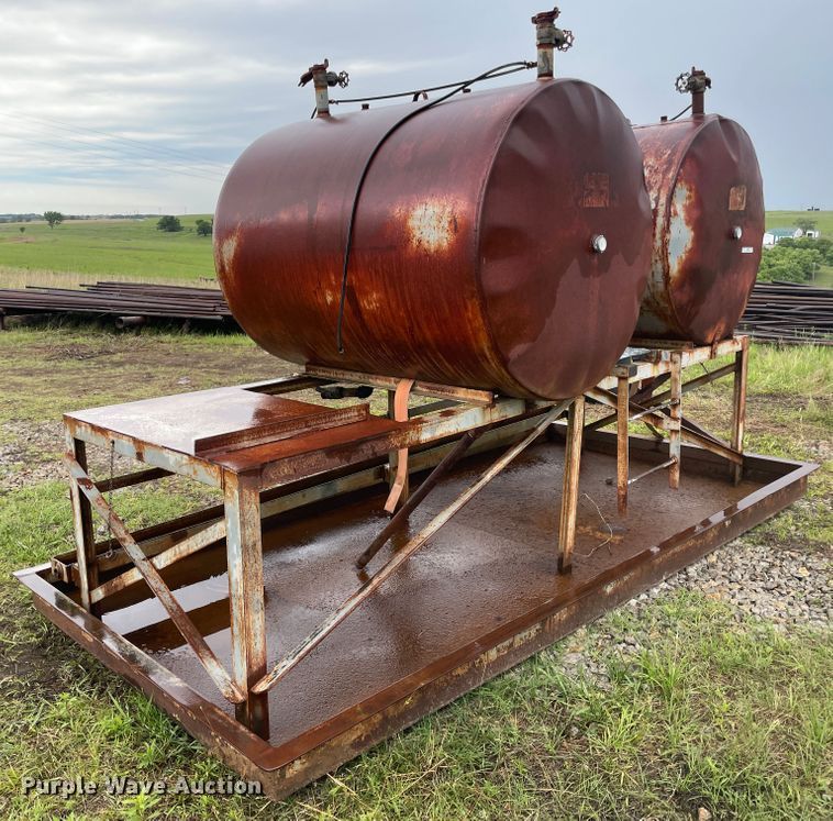 image for item IC9288 Oil storage tanks