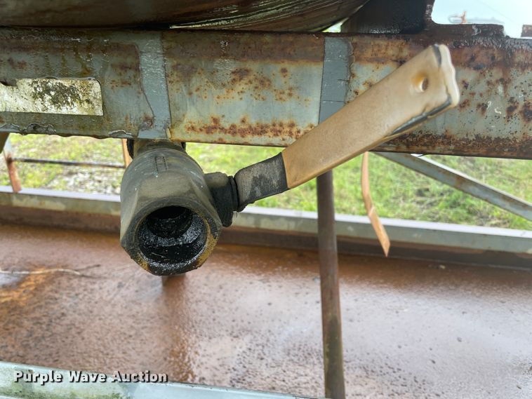 image for item IC9288 Oil storage tanks