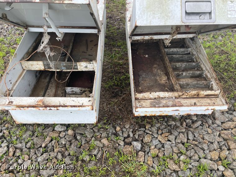 image for item IC9289 (2) toolboxes