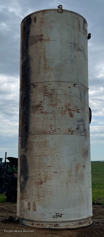 image for item IC9292 Oil storage tank