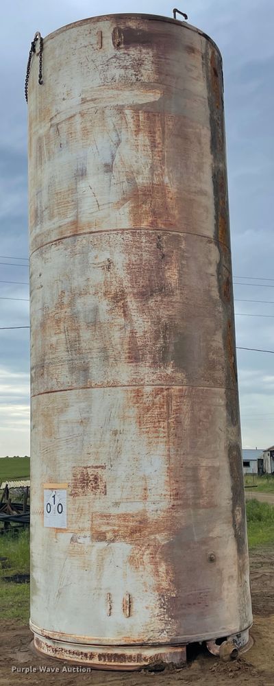 image for item IC9292 Oil storage tank