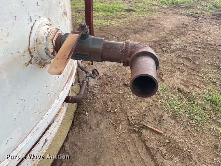 image for item IC9292 Oil storage tank