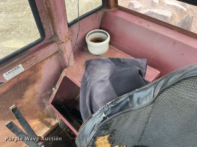 image for item IC9304 White 4-150 Field Boss  4WD tractor