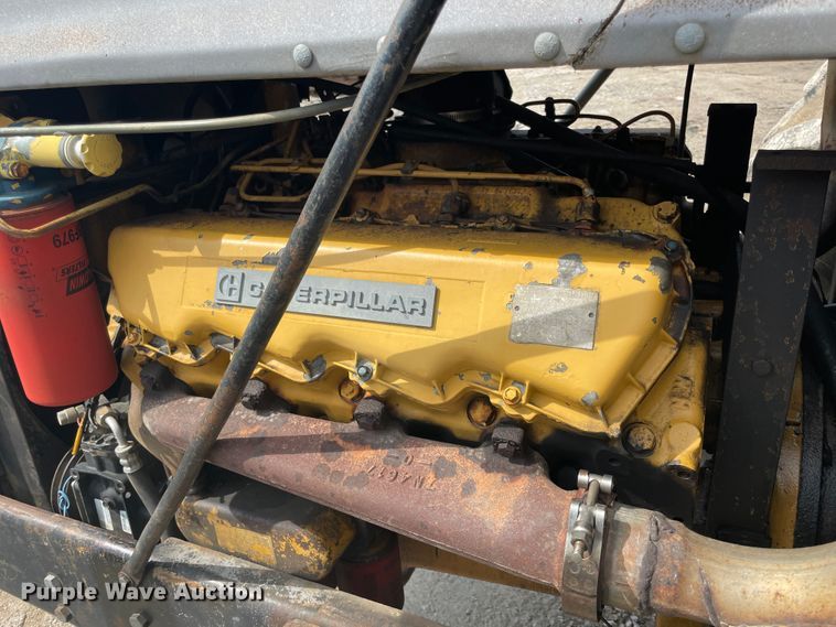 image for item IC9304 White 4-150 Field Boss  4WD tractor