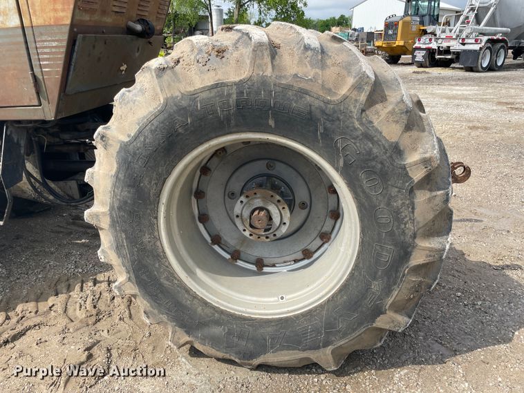 image for item IC9304 White 4-150 Field Boss  4WD tractor