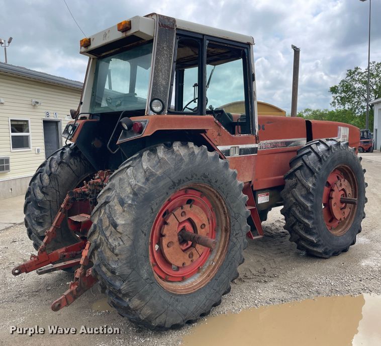 image for item IC9307 International 3588  4WD tractor