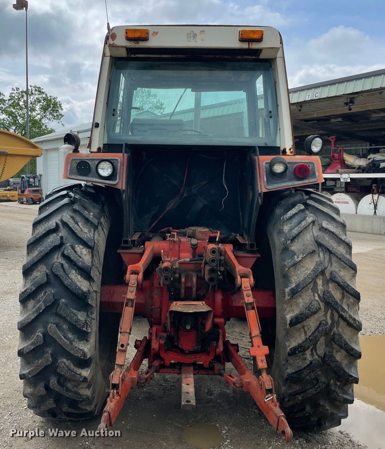 image for item IC9307 International 3588  4WD tractor