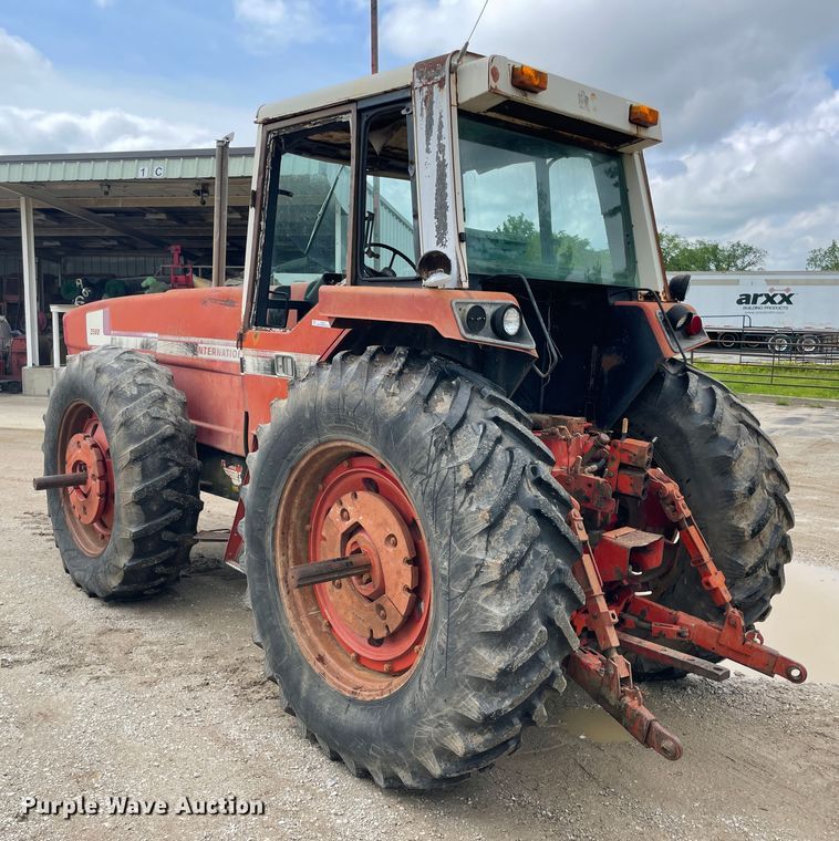 image for item IC9307 International 3588  4WD tractor