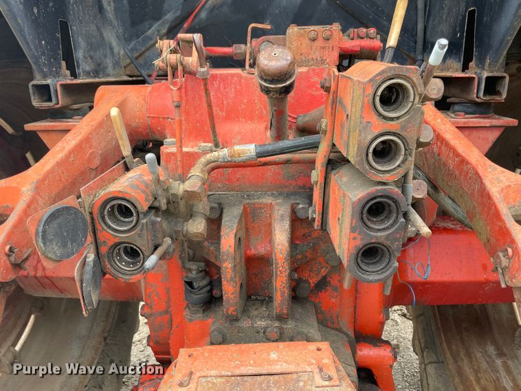 image for item IC9307 International 3588  4WD tractor