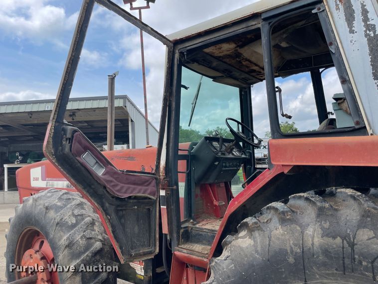 image for item IC9307 International 3588  4WD tractor