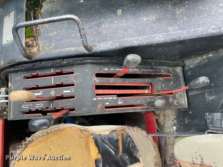 image for item IC9307 International 3588  4WD tractor