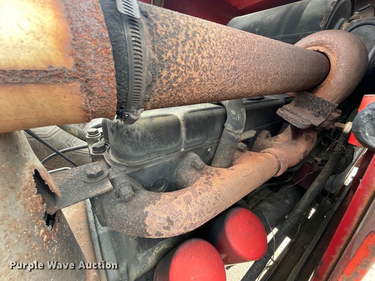 image for item IC9307 International 3588  4WD tractor