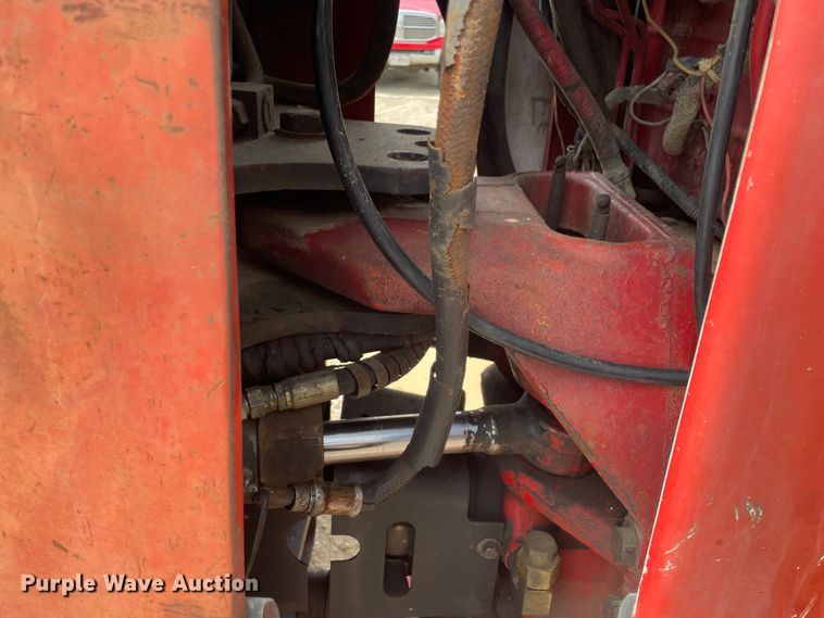 image for item IC9307 International 3588  4WD tractor