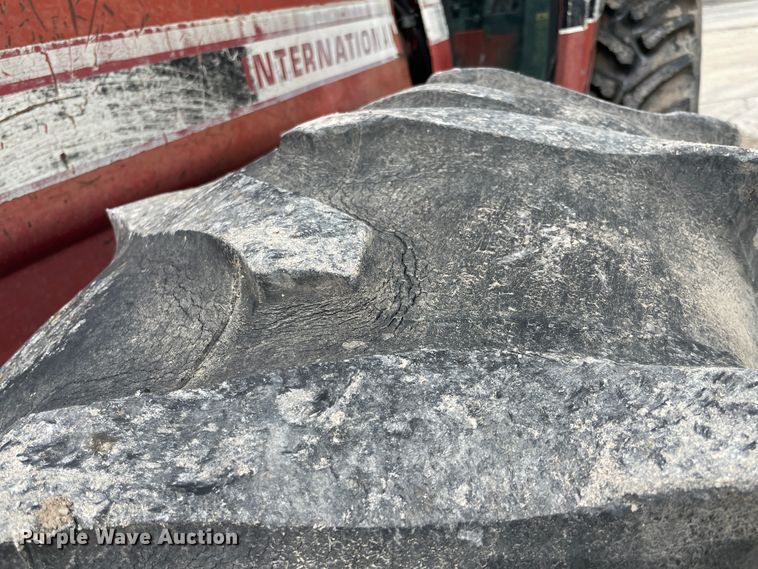 image for item IC9307 International 3588  4WD tractor