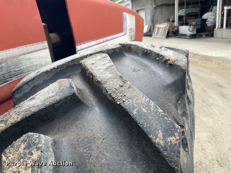 image for item IC9307 International 3588  4WD tractor