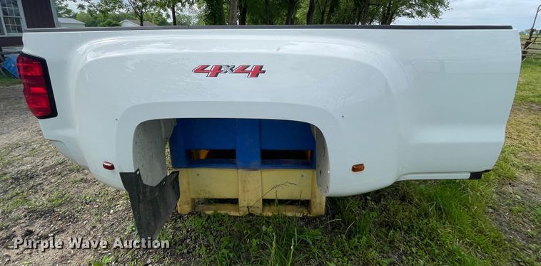 image for item IC9308 Chevrolet Silverado pickup bed