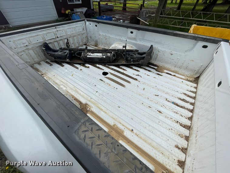 image for item IC9308 Chevrolet Silverado pickup bed