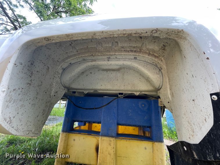 image for item IC9308 Chevrolet Silverado pickup bed