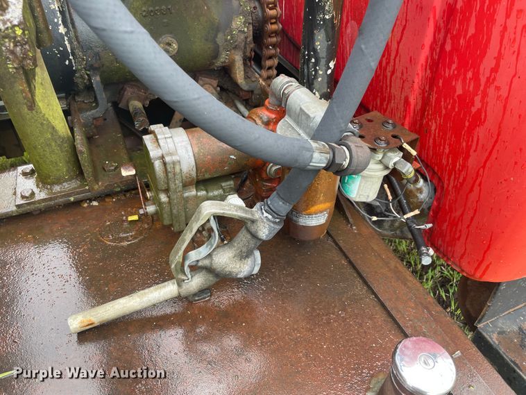 image for item IC9318 1976 International 1700  dump flatbed truck