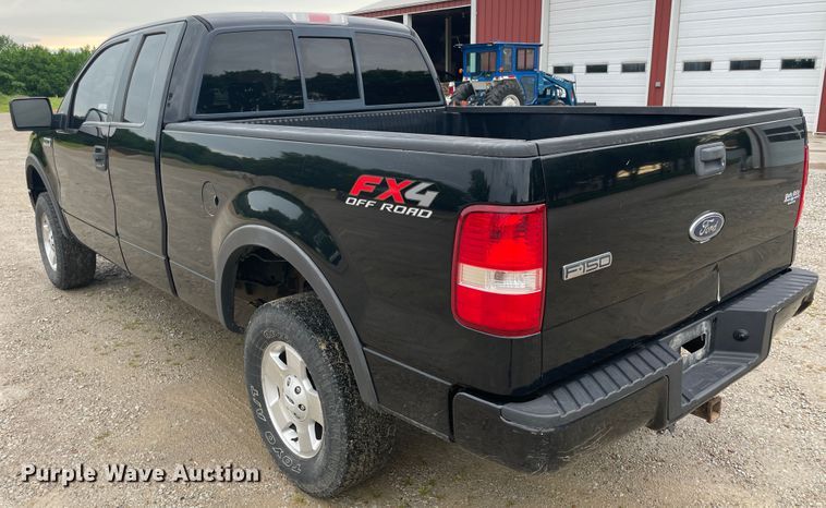 image for item IC9376 2005 Ford F150  SuperCab pickup truck