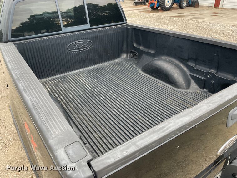 image for item IC9376 2005 Ford F150  SuperCab pickup truck