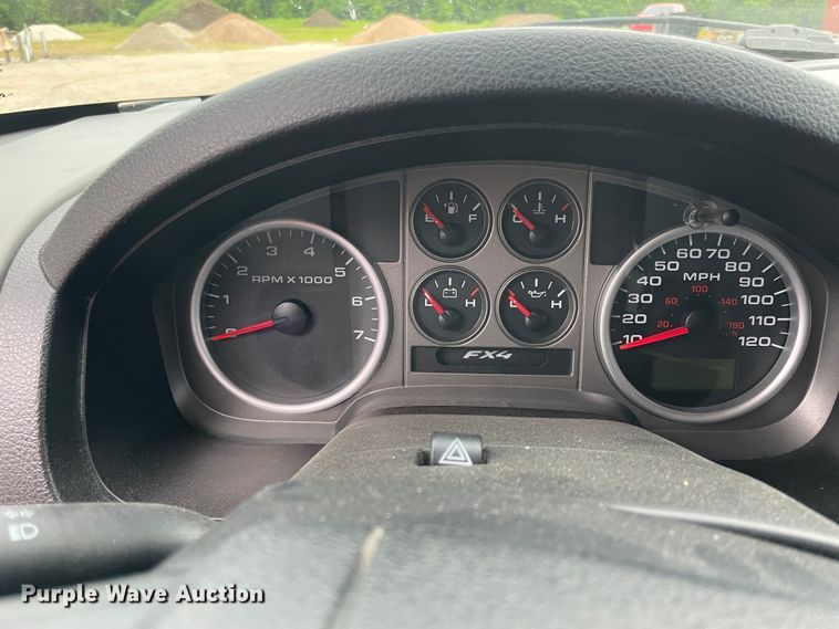 image for item IC9376 2005 Ford F150  SuperCab pickup truck